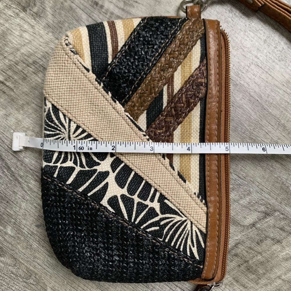 Relic Wristlet - Picture 11 of 11